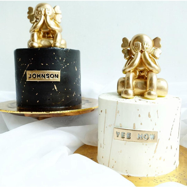 Gold Kaw Cake 